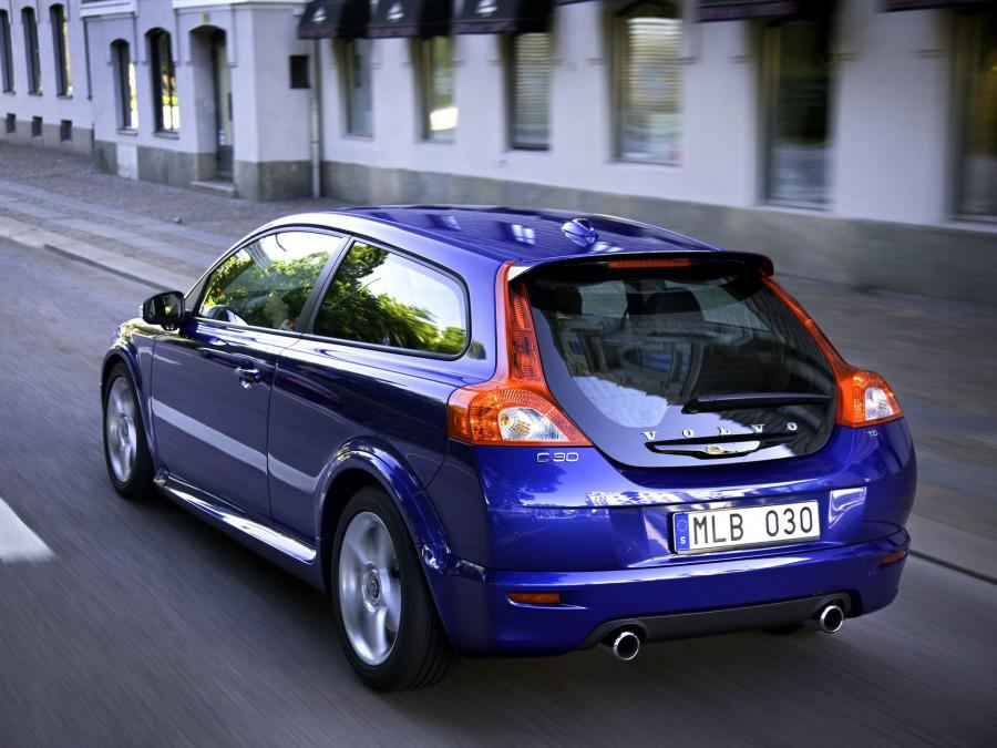  Volvo C30 R-Design 2008 года  (фото 13 из 26)